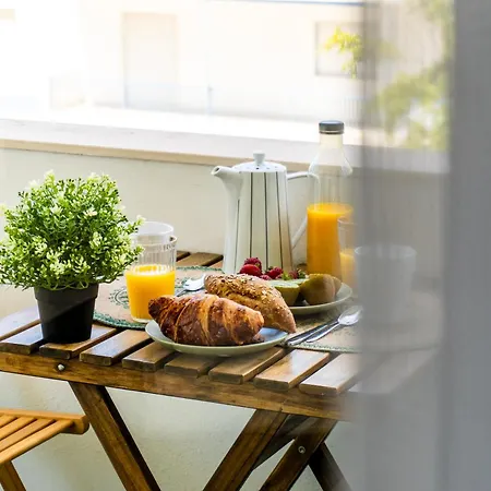 Bright & Stylish 2bedflat 5min Walk To In Vilamoura * Quarteira