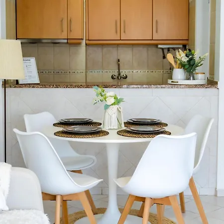 Bright & Stylish 2bedflat 5min Walk To In Vilamoura Quarteira