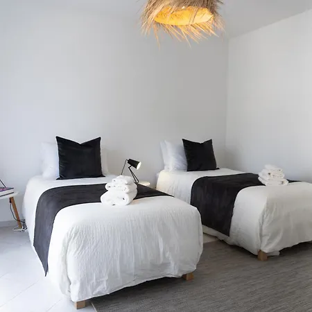 Bright & Stylish 2bedflat 5min Walk To In Vilamoura Apartment