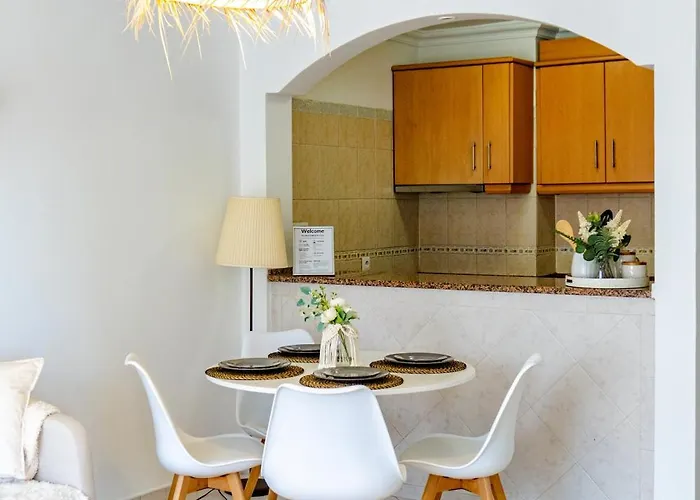 Bright & Stylish 2bedflat 5min Walk To In Vilamoura * Quarteira