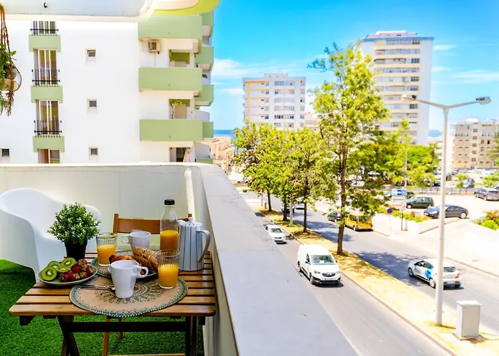 Bright & Stylish 2bedflat 5min Walk To In Vilamoura 아파트